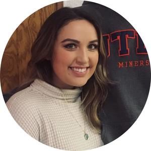 Meet your Posher, Ava